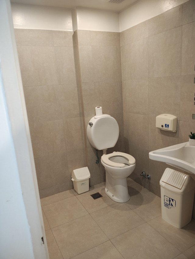 Larrea 1200 Barrio Norte Local 4  ambientes  En Venta -10