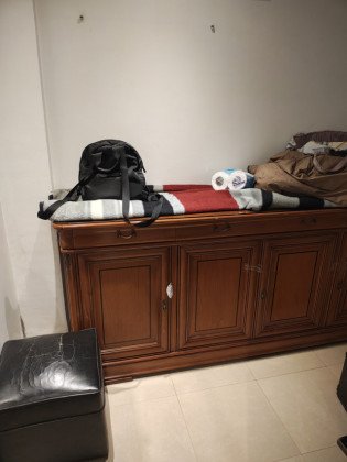 Venta de Local de 139 m² Totales con Sotano con Vidriera a La Calle Larrea