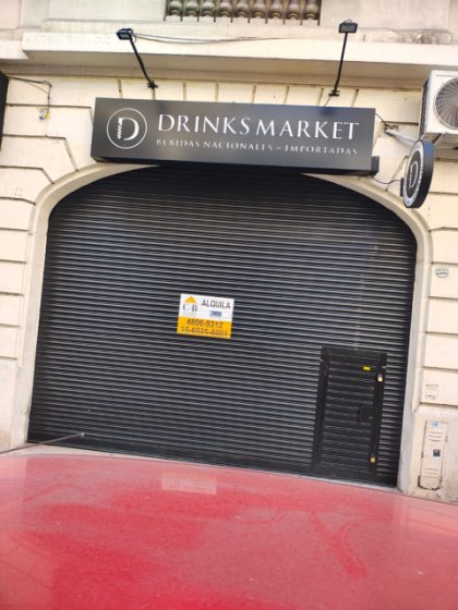 Local comercial en Recoleta de 130 m2 en excelente estado con sótano
